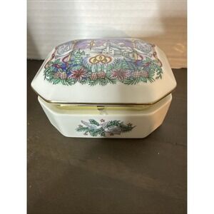 1989 Heritage House Music/Trinket/Box - Melodies of Christmas - O Holy Night